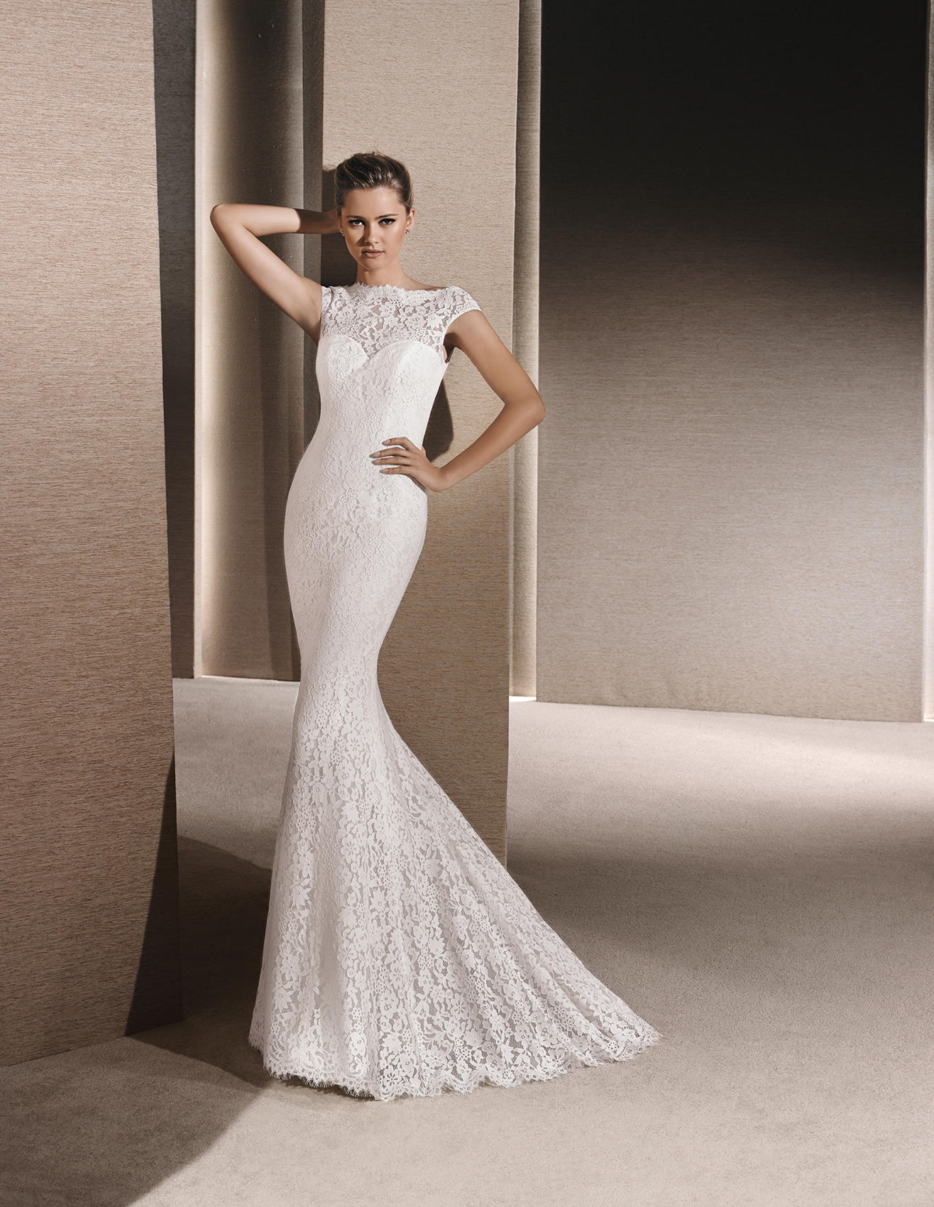 Image result for vestidos de novia al cuerpo con encaje